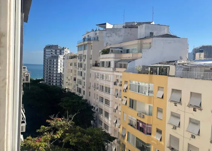 Joia Escondida Com Vista Para O Mar Em Ipanema